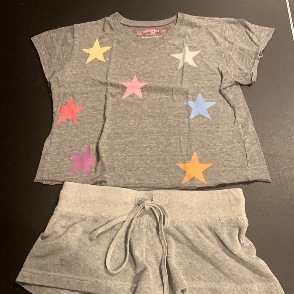 So Niki/Hard Tail Tee and Shorts